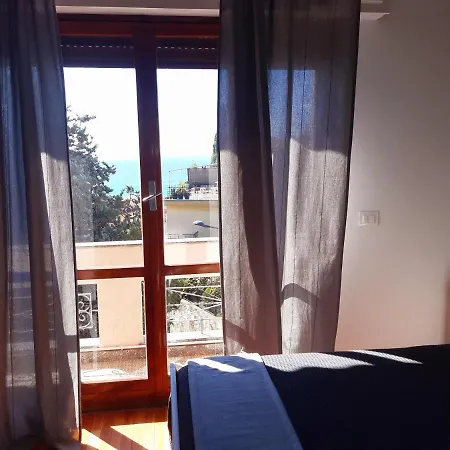 Bressa De Ma Affittacamere, & Breakfast Pietra Ligure