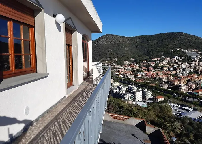 Bressa De Ma Affittacamere, & Breakfast 4* Pietra Ligure