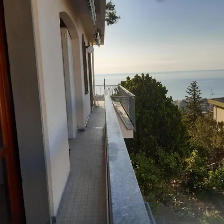 Pensjonat Bressa De Ma Affittacamere, & Breakfast Pietra Ligure